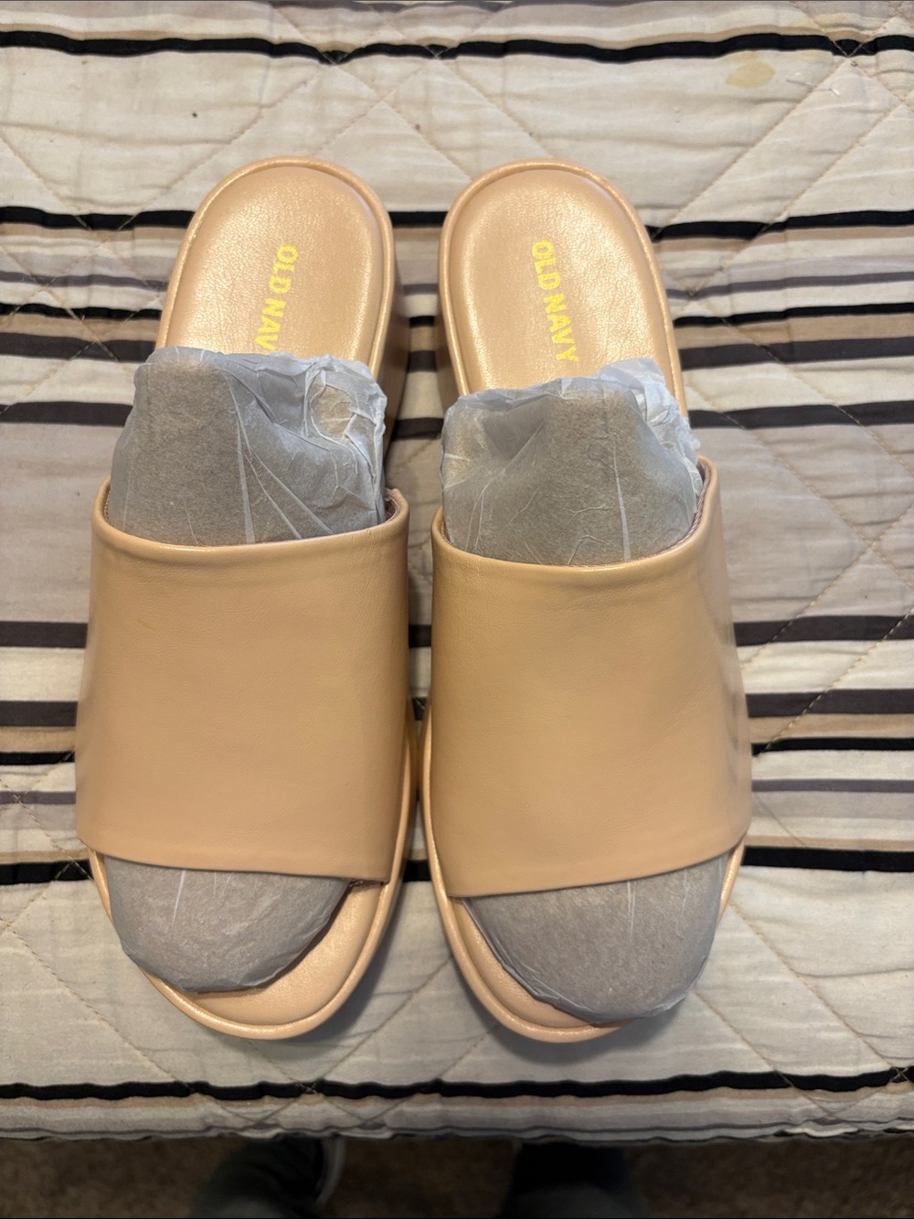 Old Navy platform mules cream size 7 never worn.